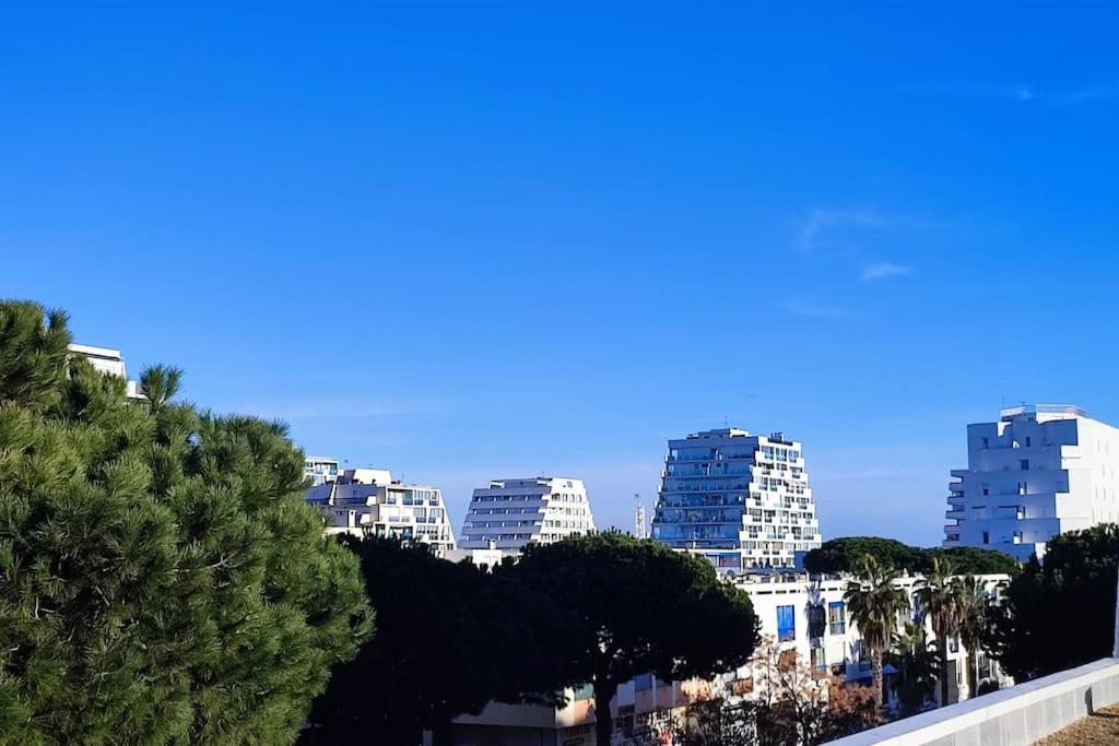 Grand Voile - Hyper Centre, Climatisation, Vue Panoramique Sur L'Architecture De La Grande Motte Apartment Bagian luar foto